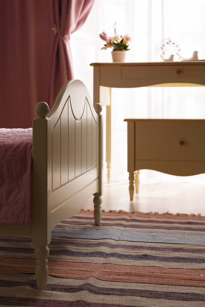 Кровать из массива светлая Айно №5 1200х2000