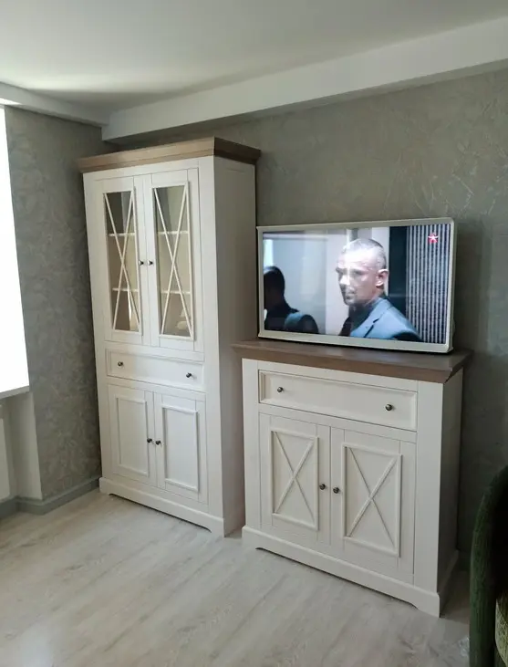 Комод Форест 2 двери 1 ящик с 2 полками Форест белый воск/серый