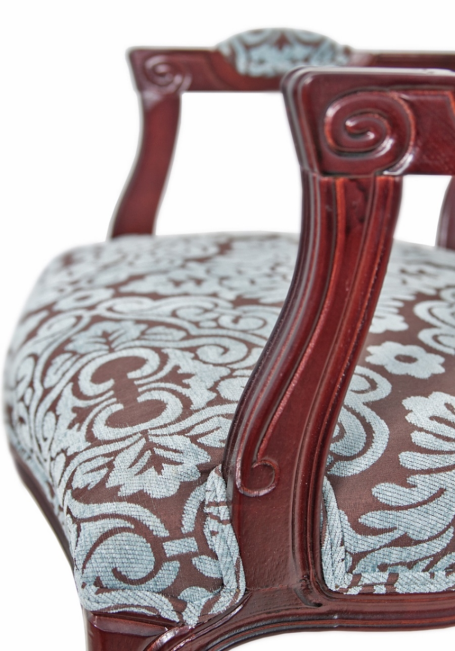 Мягкий стул с подлокотниками Vintera