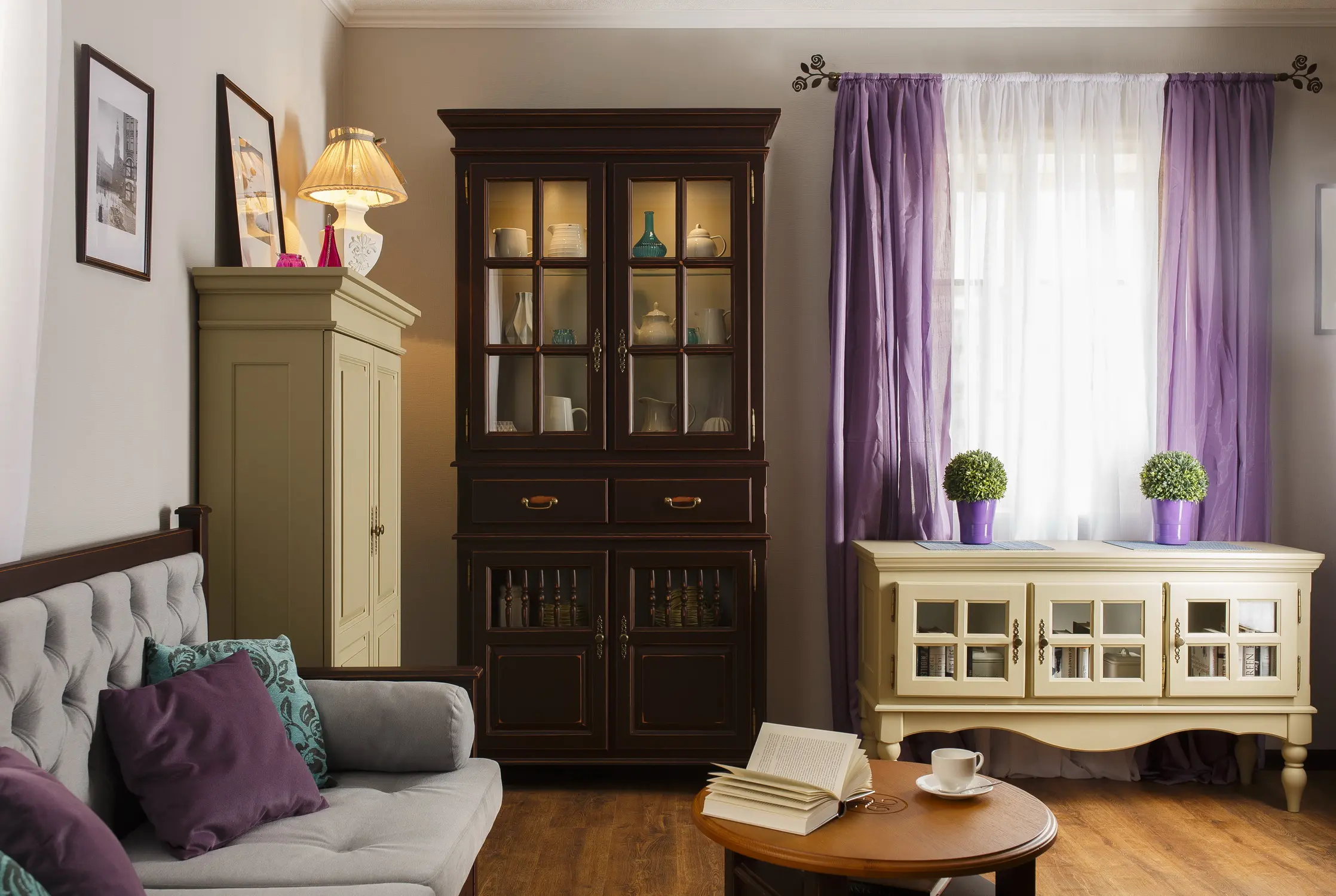 Бьерт и Валенсия