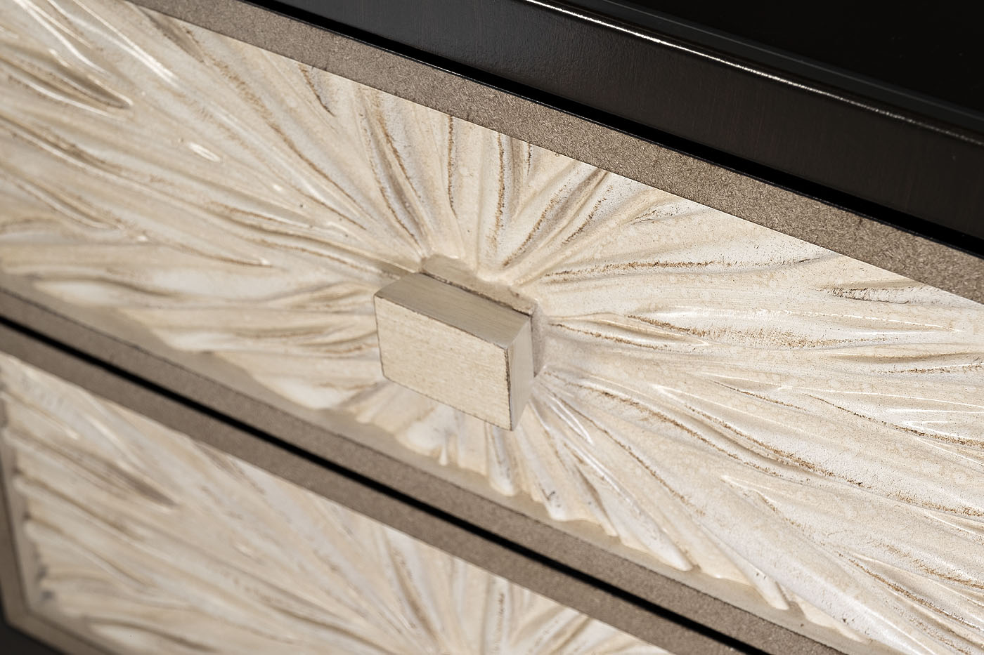 ART-2921-E Тумба с выдвижными ящиками 