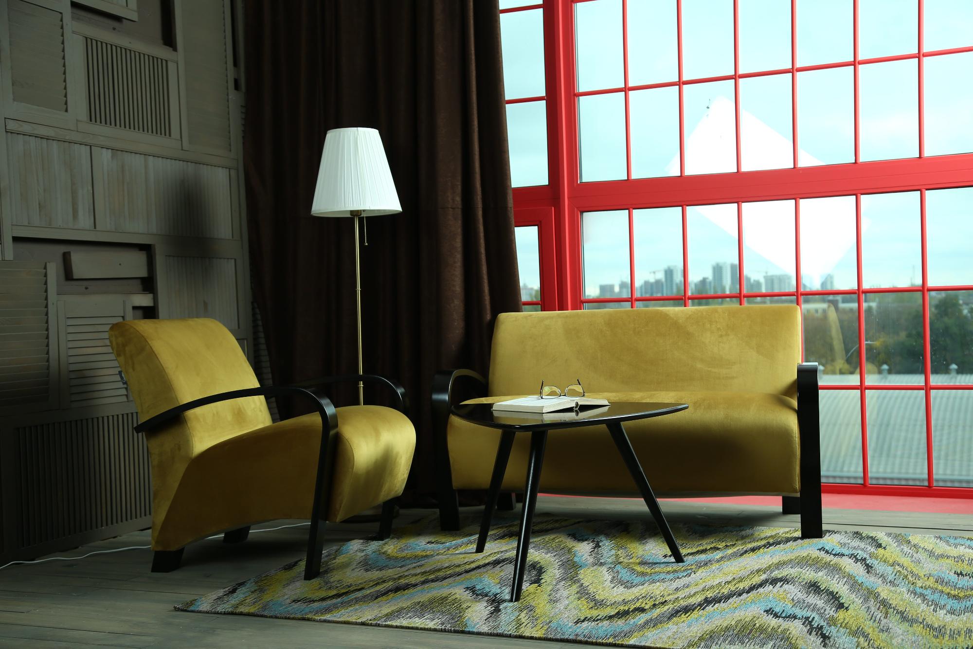 кресло Балатон Экокожа черный каркас Венге структура