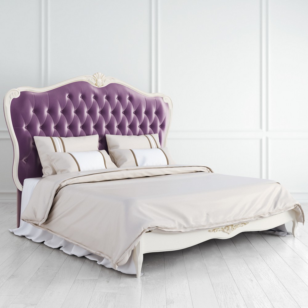 Кровать с мягким изголовьем 180*200 