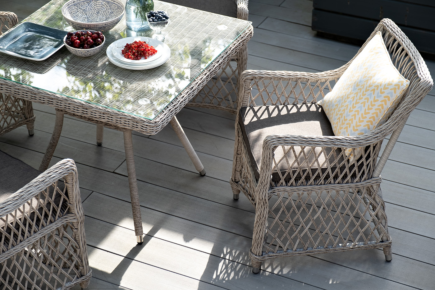 "Арлиш" обеденная группа плетеная на 4 персоны, цвет бежевый