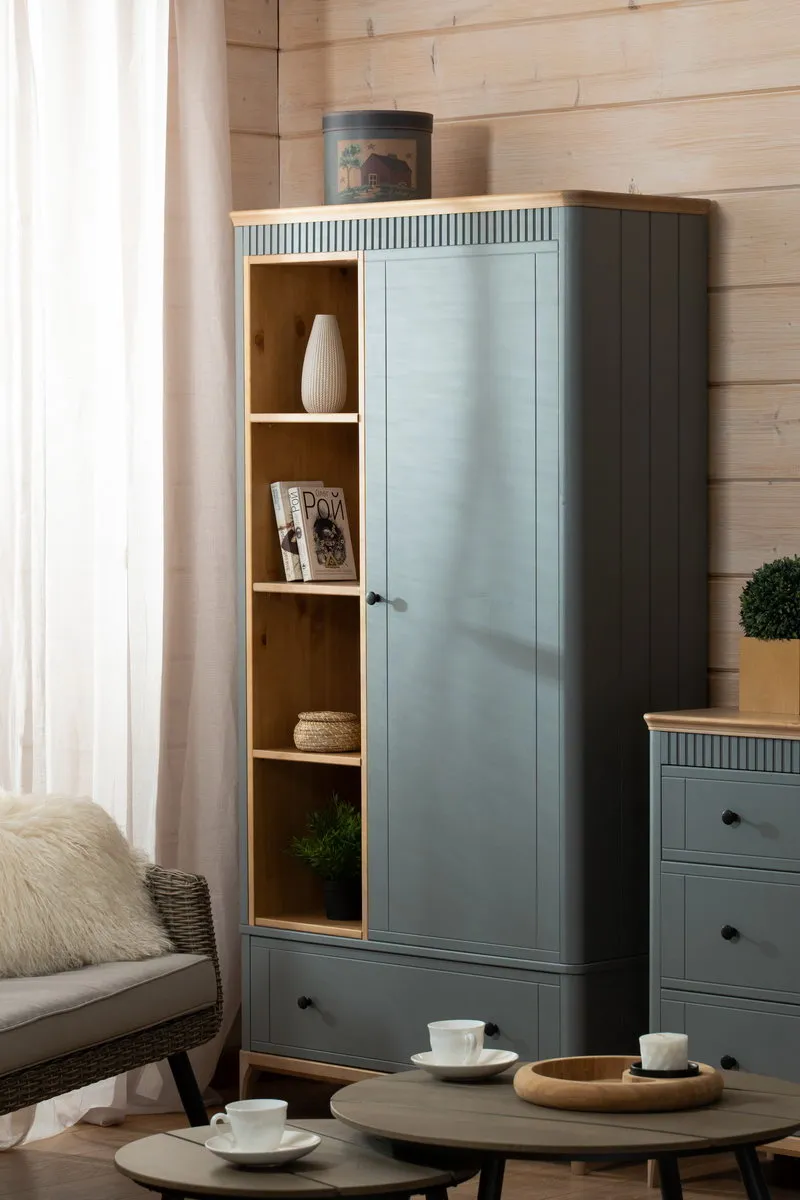   Шкаф массив сосны 1-ств Грета №7-140  